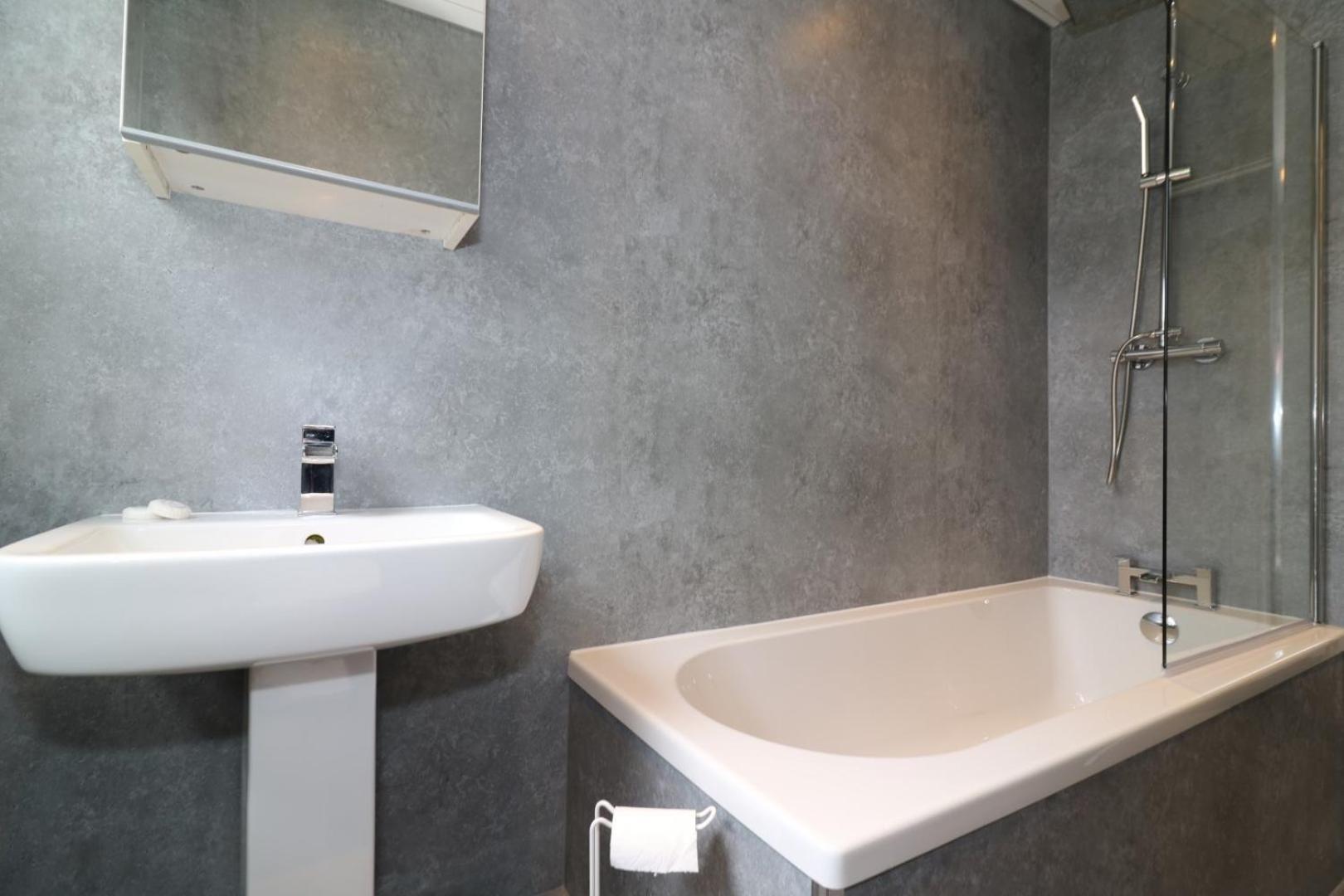 Signature - Gartlea House Apartment Airdrie Luaran gambar
