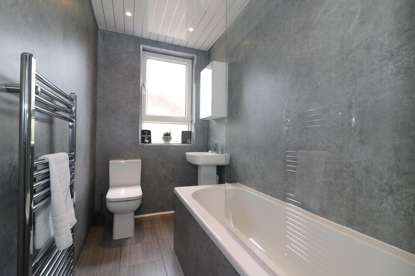 Signature - Gartlea House Apartment Airdrie Luaran gambar