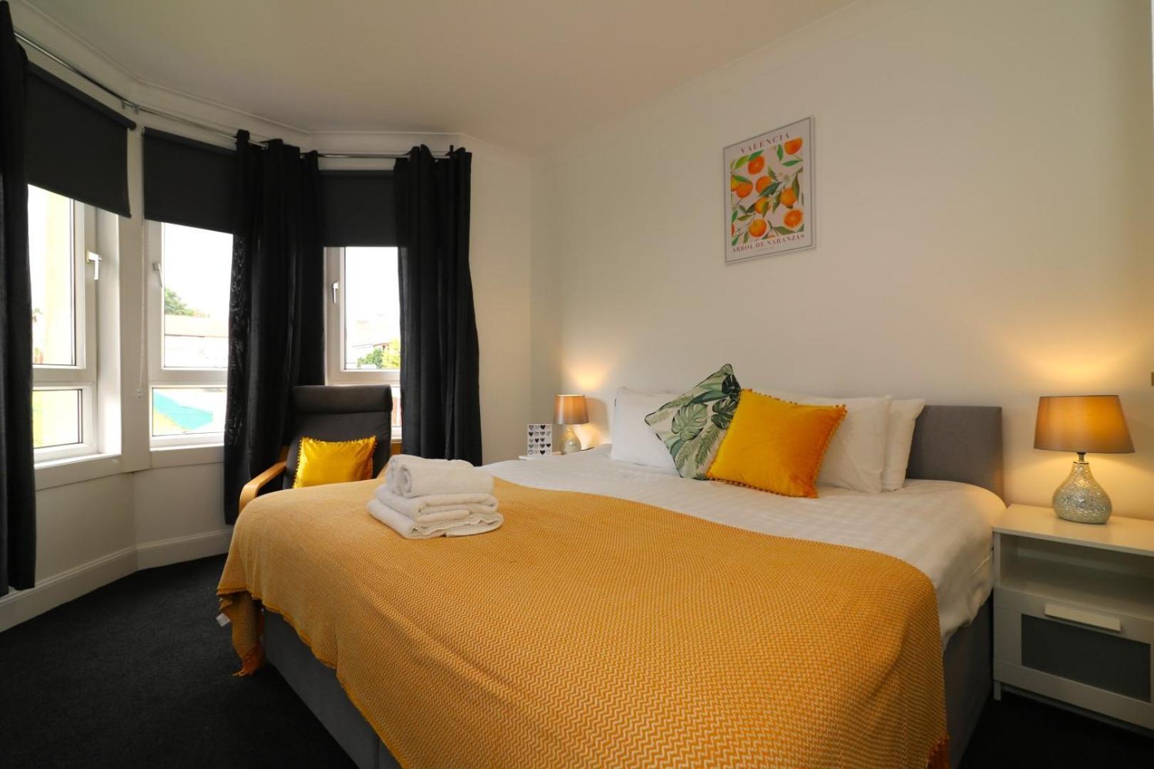 Signature - Gartlea House Apartment Airdrie Luaran gambar